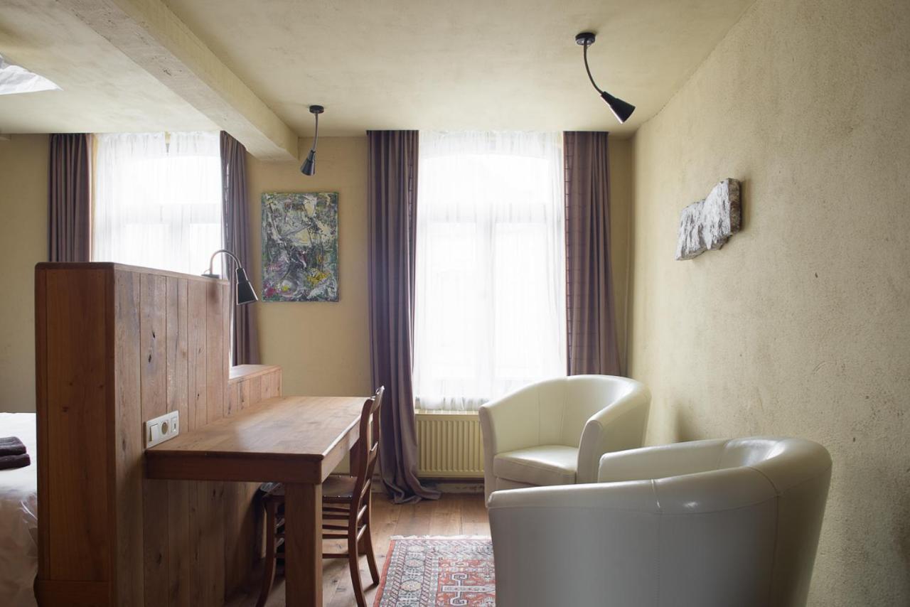 Poeziehotel Surplace - 15 Min Van Pairi Daiza & Industriezone Ghislenghien Bever Zewnętrze zdjęcie